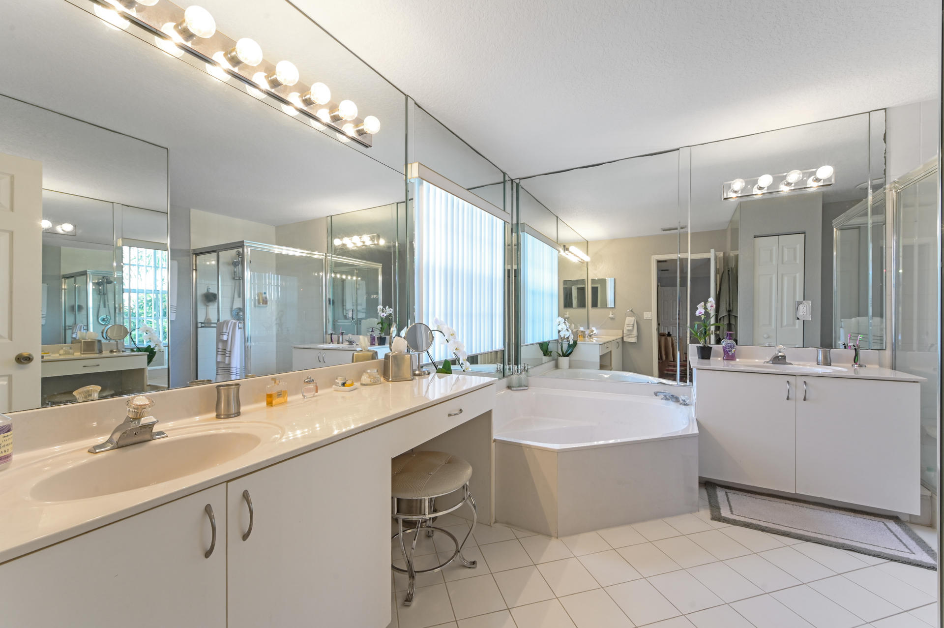 10525 Wheelhouse Circle Boca Raton, FL 33428 - Photo 29 of 52 31 Washroom3