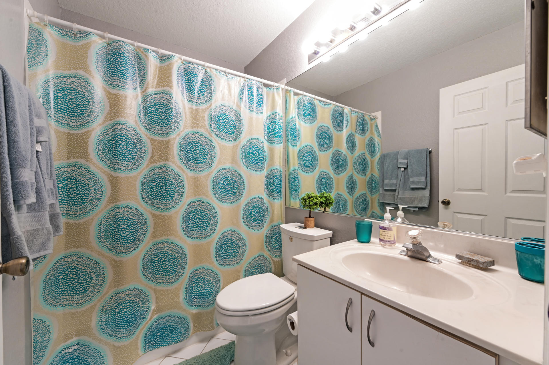 10525 Wheelhouse Circle Boca Raton, FL 33428 - Photo 31 of 52 33 Washroom5