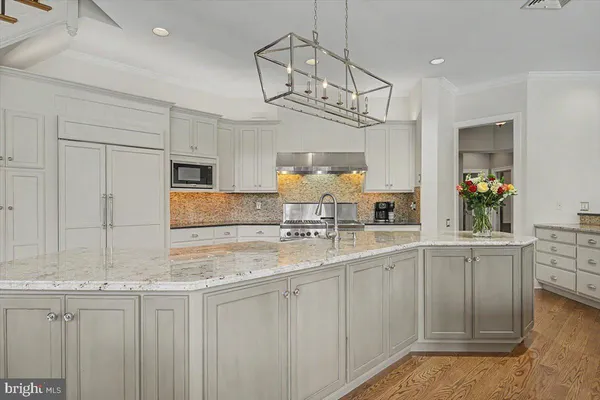 $3,000,000 | 9 Summit Lane, Wilmington, DE 19807