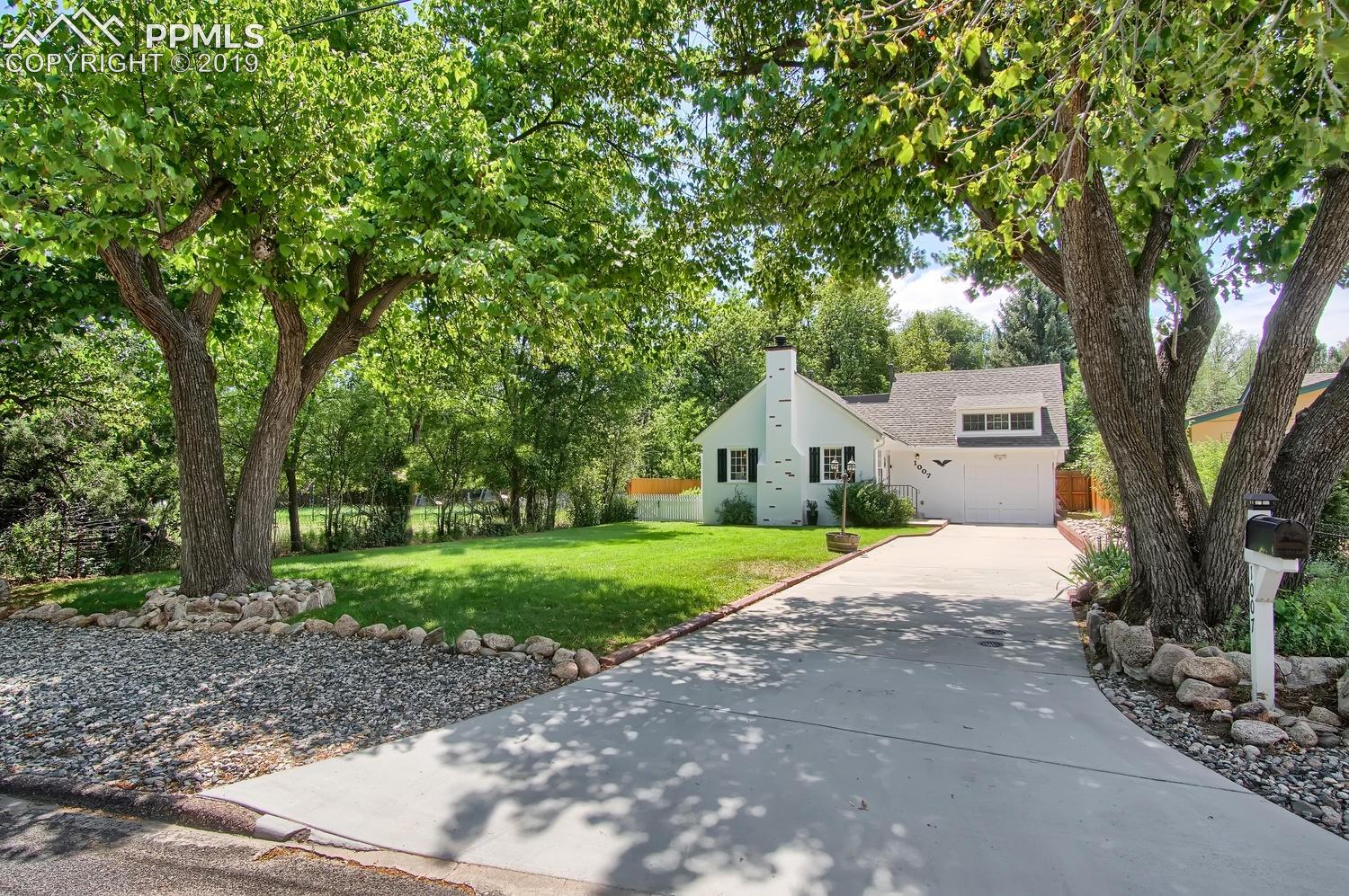 1007 West Cheyenne Road Colorado Springs, CO 80906 - Photo 1 of 34