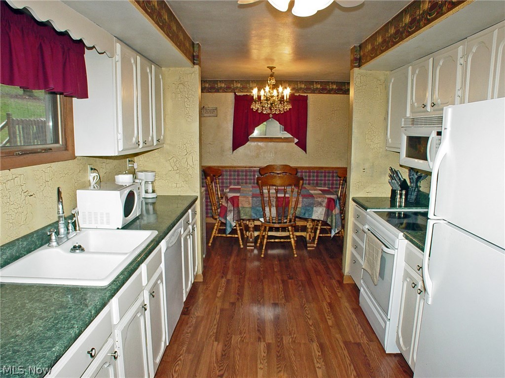 120 Brent Heights Road Chester, WV 26034 - Photo 4 of 11