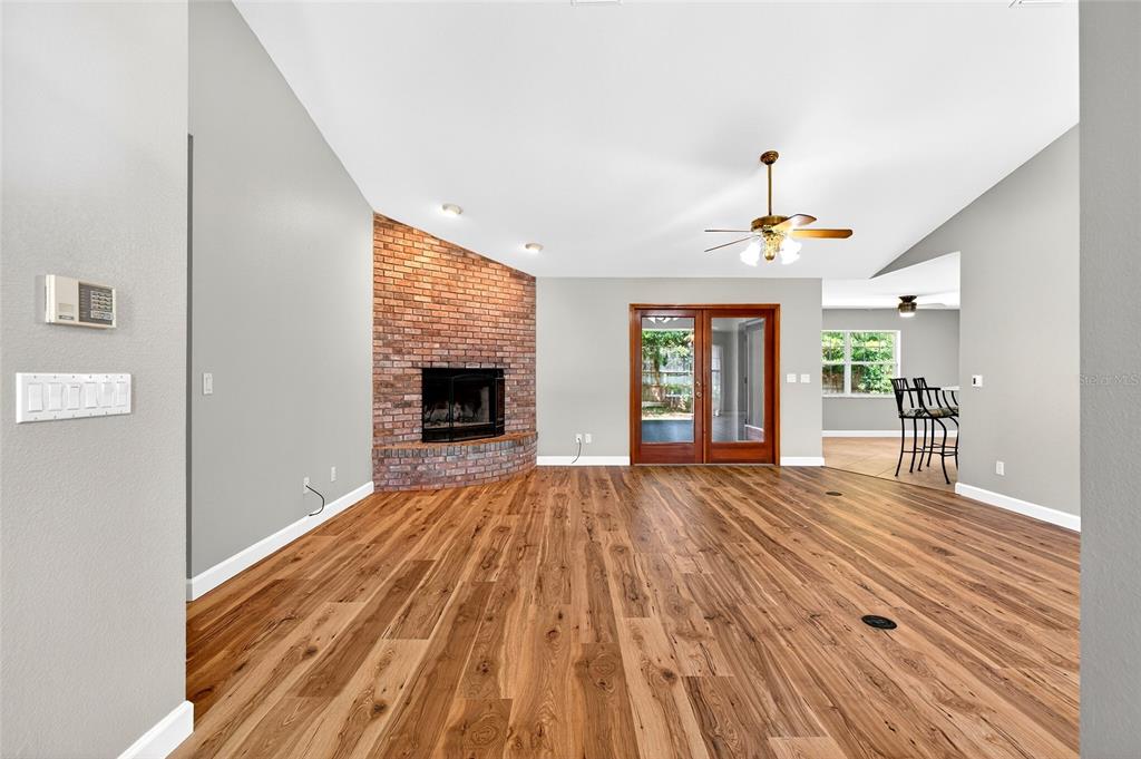 5393 Southwest 86th Place Ocala, FL 34476 - Photo 5 of 39