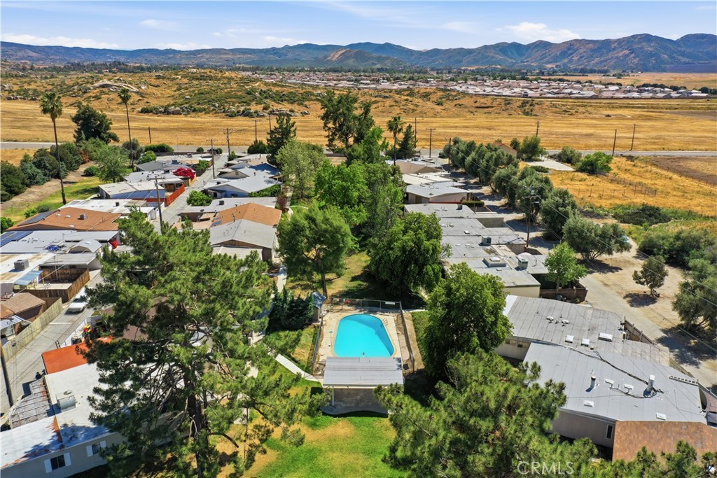 600 Gibbel Road Hemet, CA 92543 - Photo 28 of 28 Overhead of community pool and park area showing trees throughout the center greenbelt