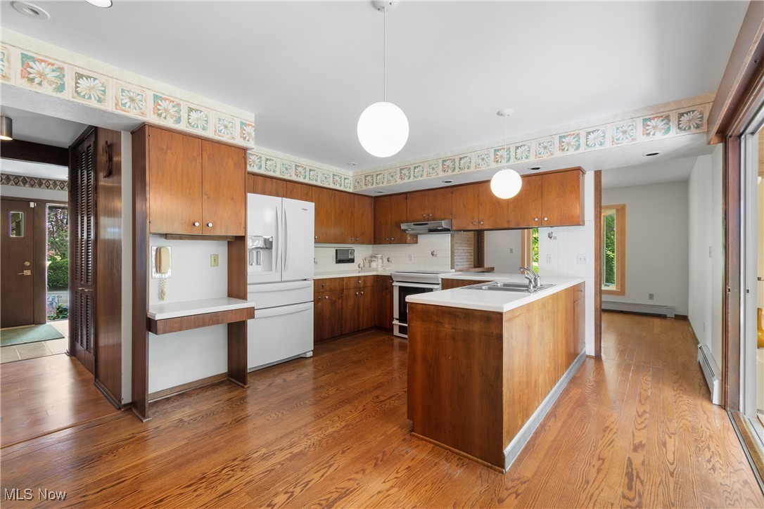 2321 Killian Road Akron, OH 44312 - Photo 11 of 36 U-shaped kitchen has traffic pass outside the work triangle