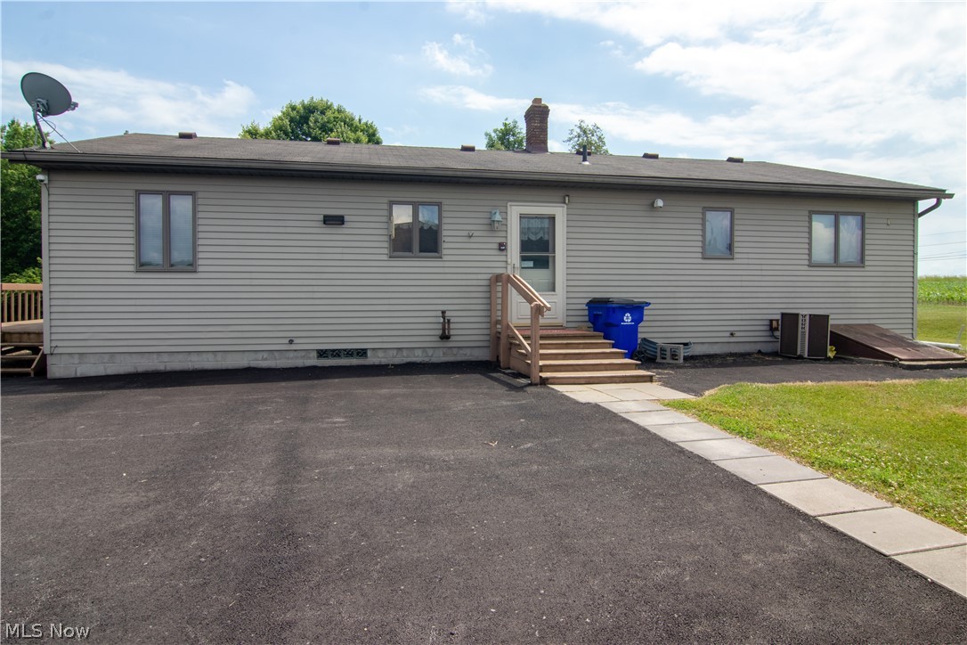 4527 Streeter Road Mantua, OH 44255 - Photo 8 of 35