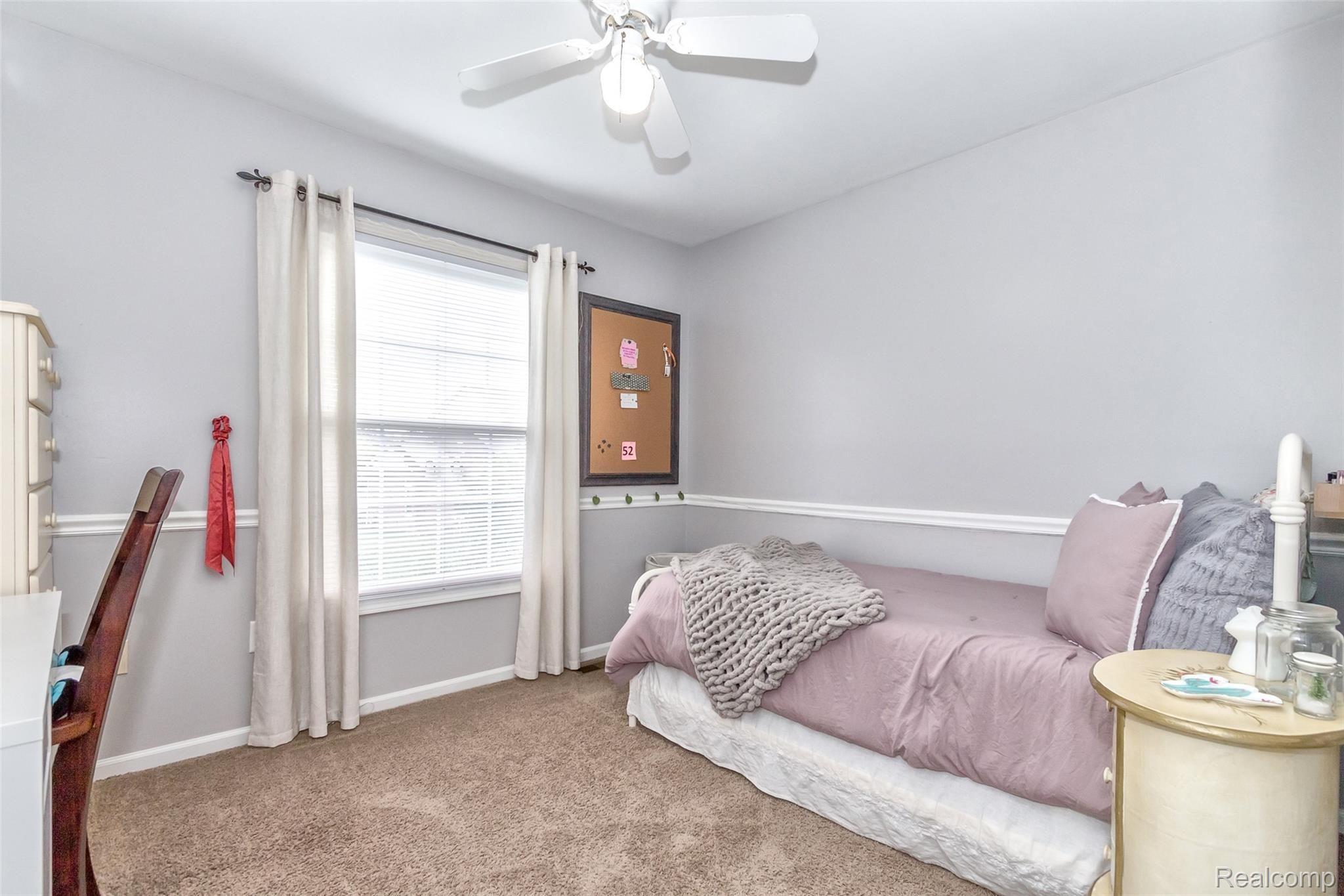 1048 Chelsea Road Canton, MI 48187 - Photo 34 of 37 32.jpg