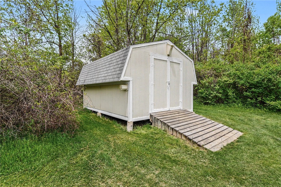 7988 Baptist Hill Road Bloomfield, NY 14469 - Photo 35 of 37
