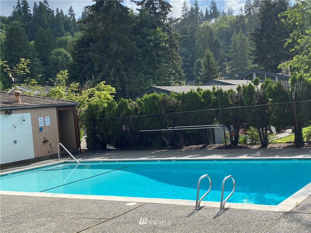 9400 Hoeder Lane Bothell, WA 98011 - Photo 10 of 11 Gallery Image 10