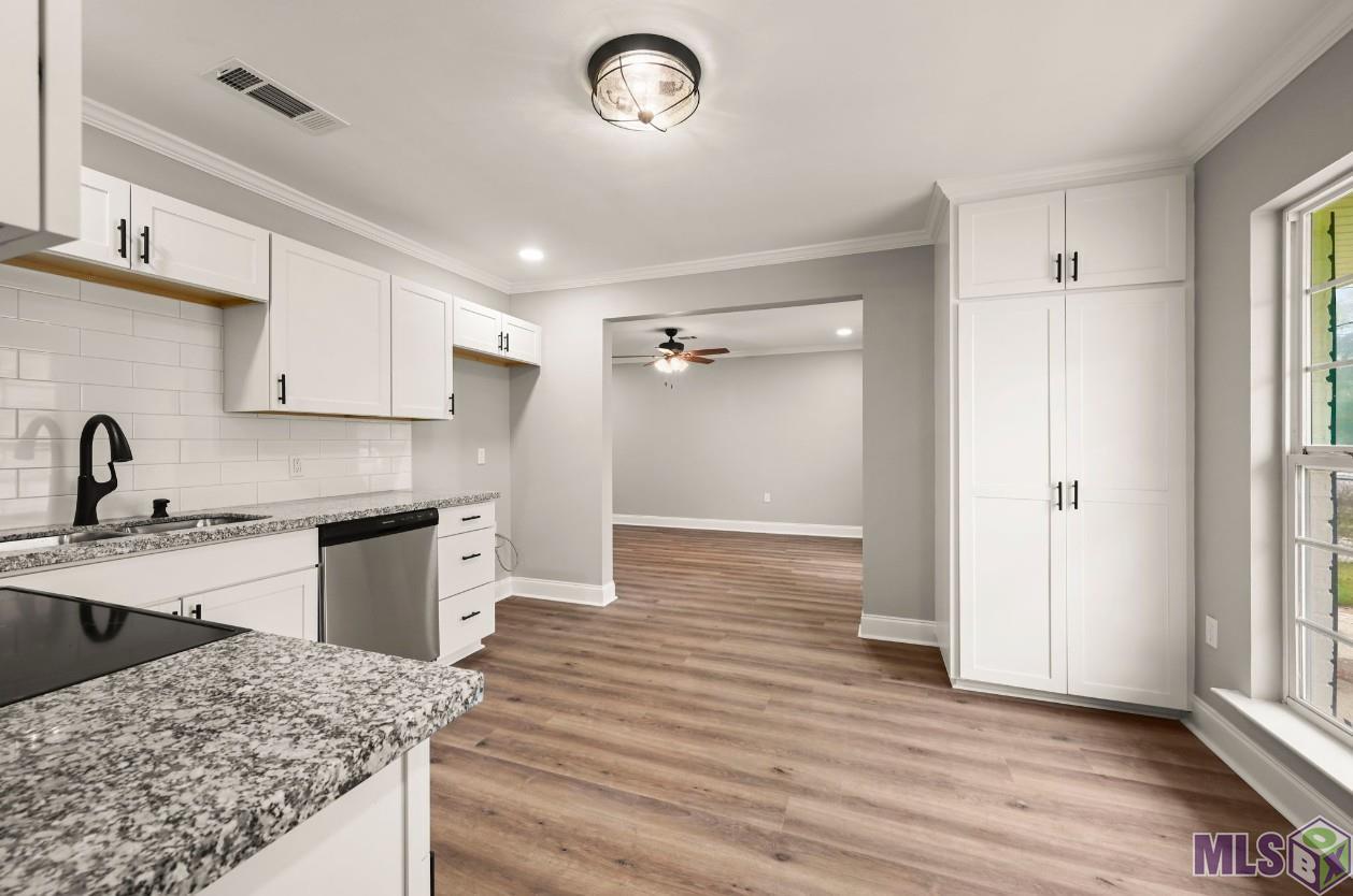 2461 Lark Street Baton Rouge, LA 70807 - Photo 2 of 9