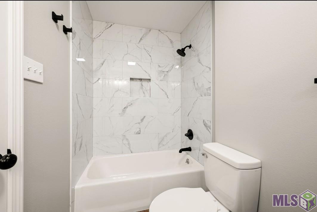 2461 Lark Street Baton Rouge, LA 70807 - Photo 5 of 9