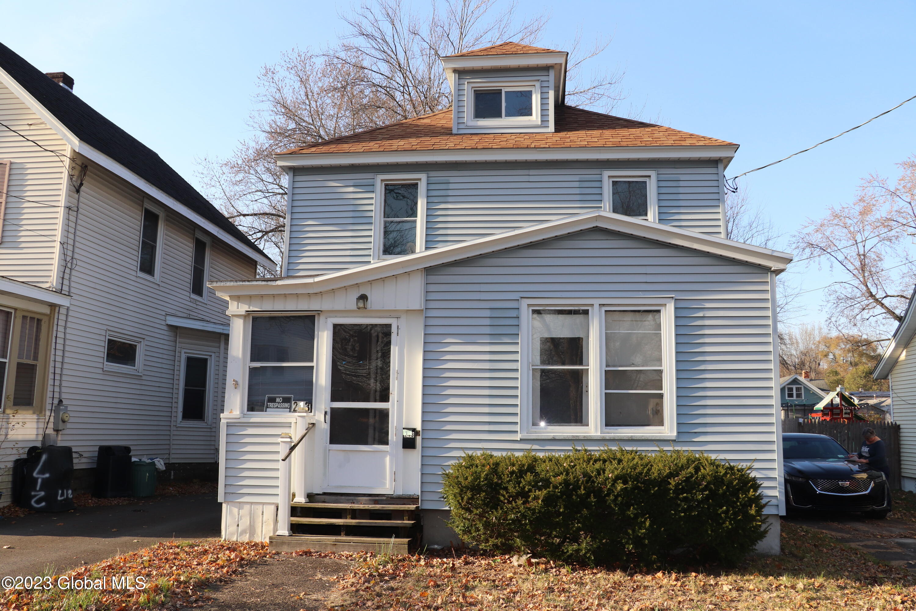 215 Clayton Road Schenectady, NY 12304 - Photo 1 of 19 Front