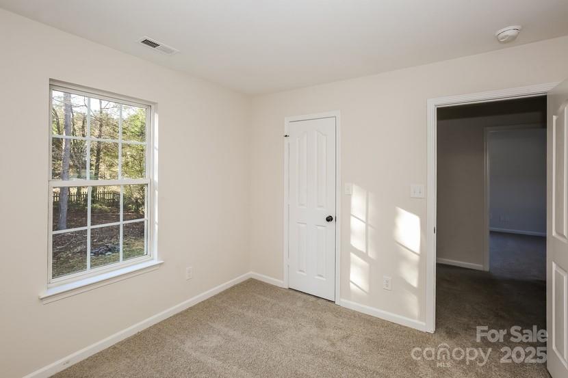 2868 Oasis Lane Charlotte, NC 28214 - Photo 16 of 20 Gallery Image 16