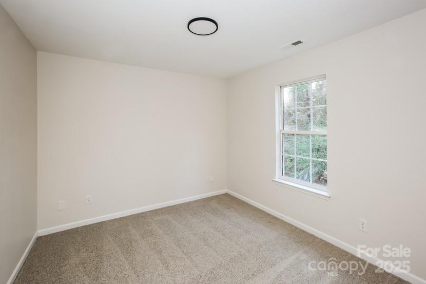 2868 Oasis Lane Charlotte, NC 28214 - Photo 6 of 20 Gallery Image 6