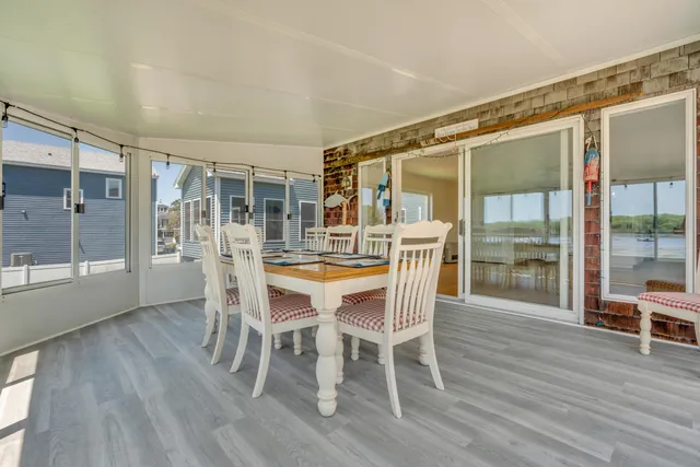 $1,275,000 | 9 Riverside Avenue, Saco, ME 04072