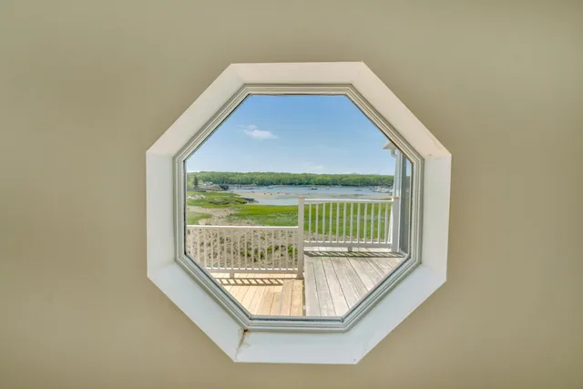 $1,275,000 | 9 Riverside Avenue, Saco, ME 04072