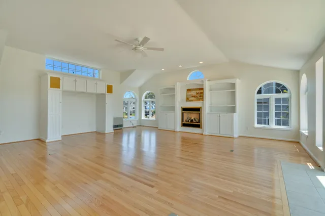 $1,275,000 | 9 Riverside Avenue, Saco, ME 04072