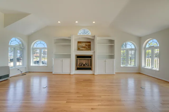 $1,275,000 | 9 Riverside Avenue, Saco, ME 04072