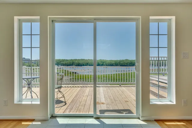 $1,275,000 | 9 Riverside Avenue, Saco, ME 04072