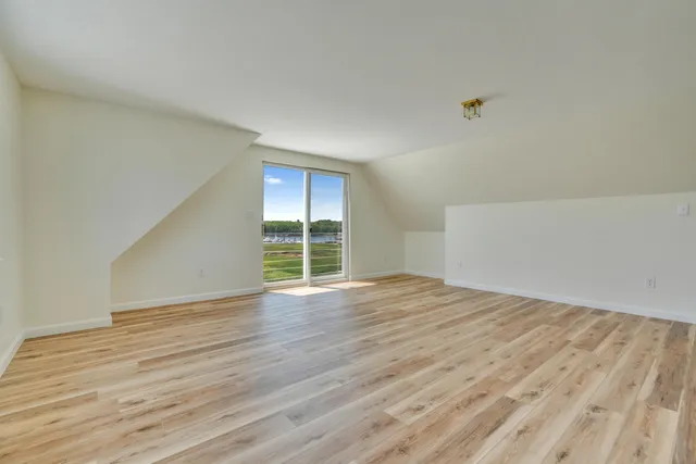 $1,275,000 | 9 Riverside Avenue, Saco, ME 04072