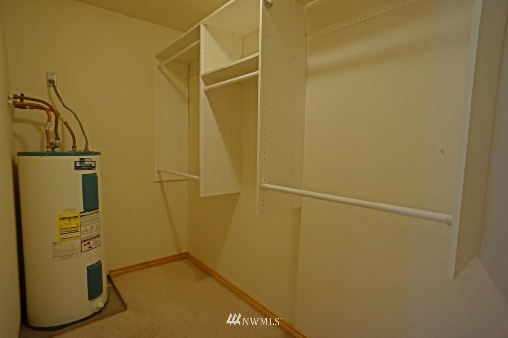 207 Lone Oak Road Longview, WA 98632 - Photo 11 of 16 Gallery Image 11