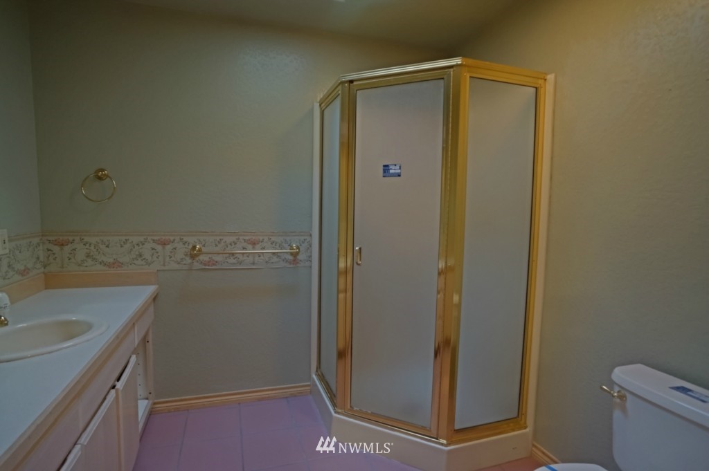 207 Lone Oak Road Longview, WA 98632 - Photo 12 of 16 Gallery Image 12