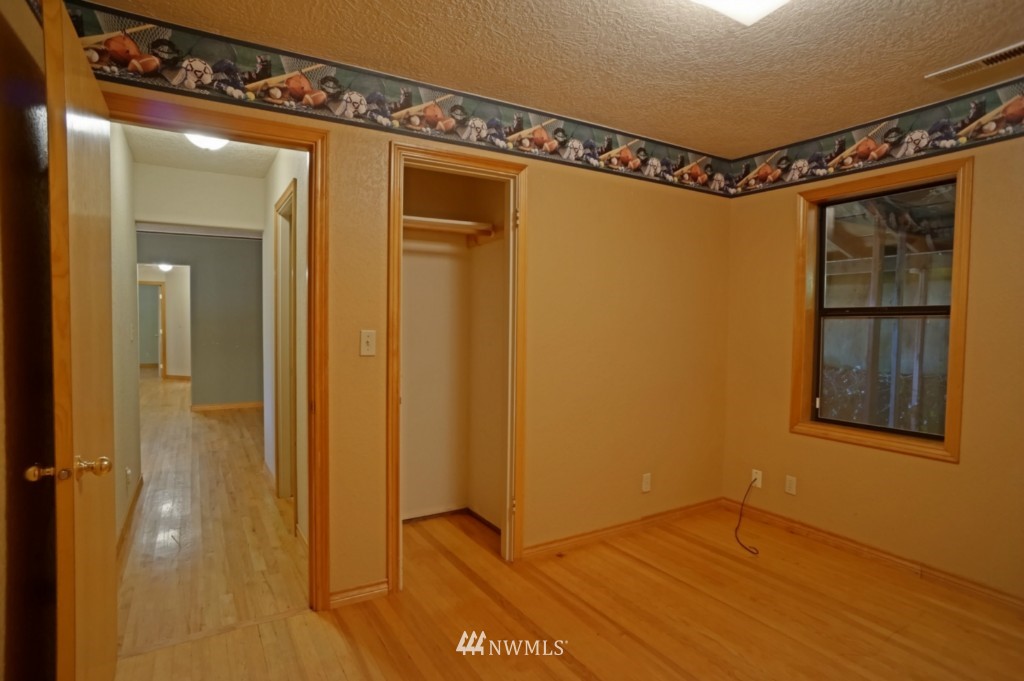 207 Lone Oak Road Longview, WA 98632 - Photo 6 of 16 Gallery Image 6
