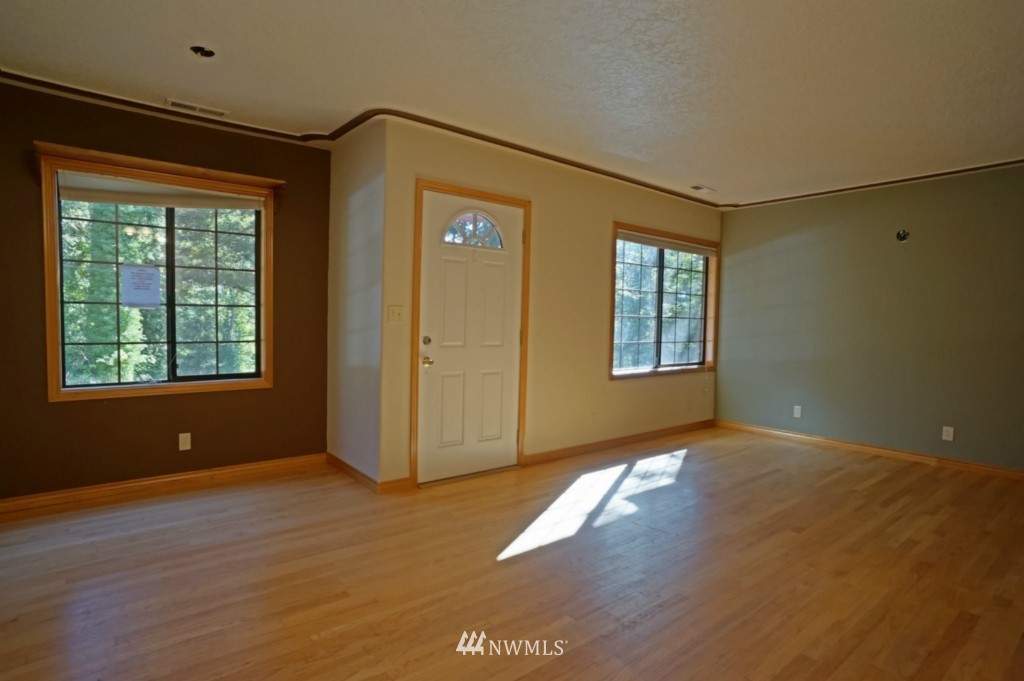207 Lone Oak Road Longview, WA 98632 - Photo 8 of 16 Gallery Image 8