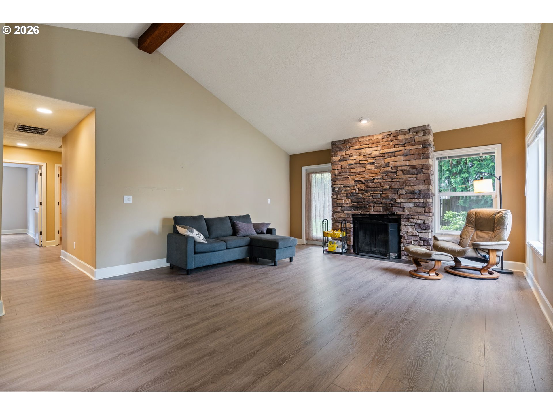 8449 Southwest Alden Street Portland, OR 97223 - Photo 4 of 39