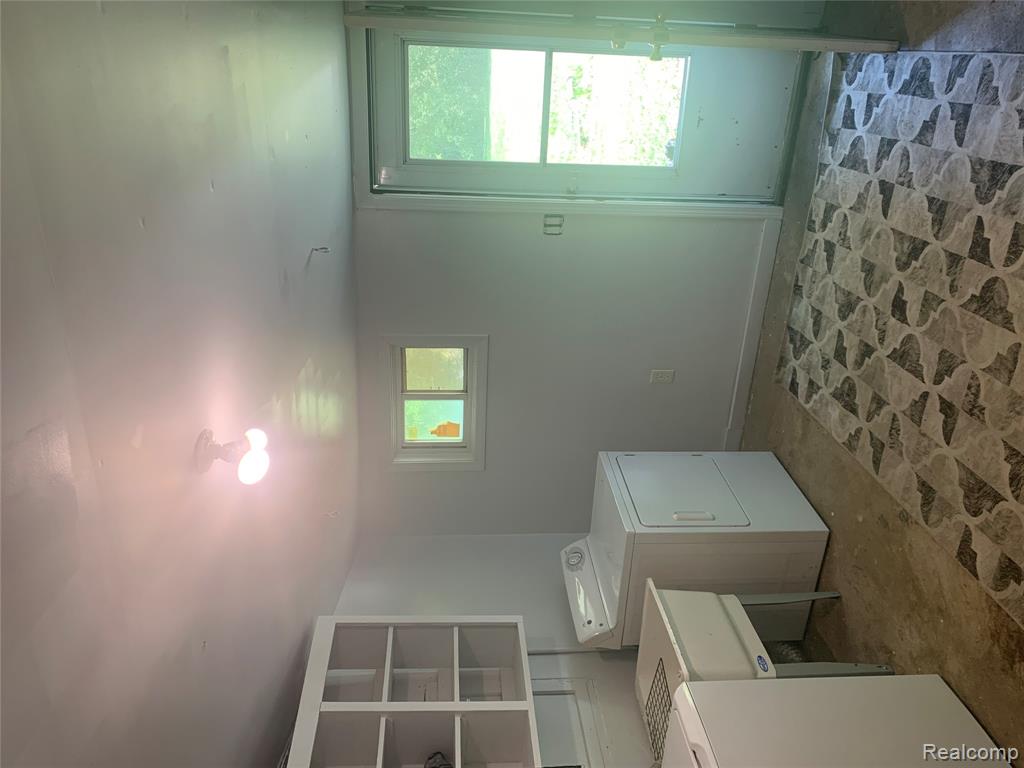 2186 Belsay Road Burton, MI 48519 - Photo 25 of 32