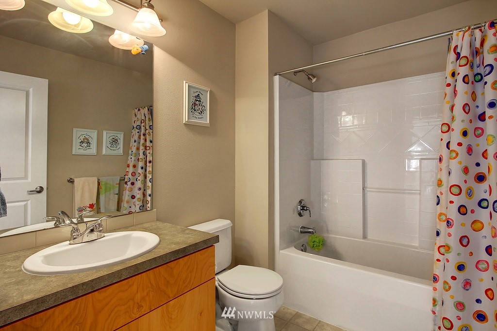 96 Sky Ridge Road Northwest, Unit 604 Issaquah, WA 98027 - Photo 11 of 15