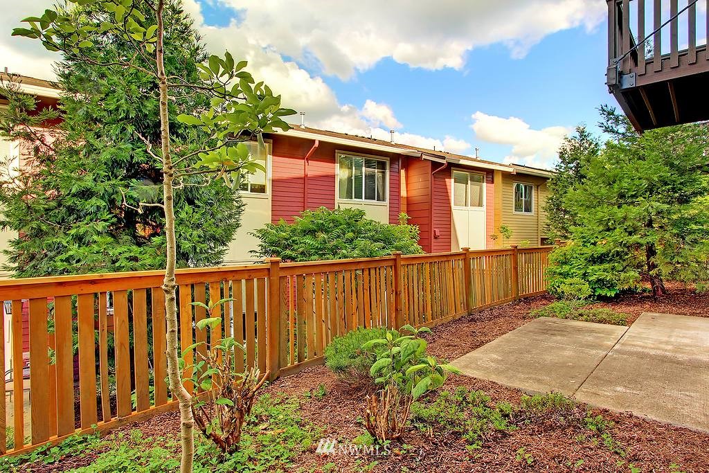 96 Sky Ridge Road Northwest, Unit 604 Issaquah, WA 98027 - Photo 14 of 15