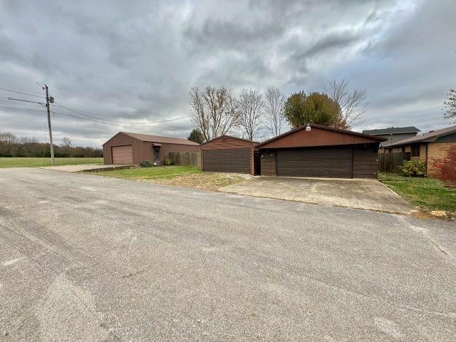 222 Van Meter Road Rockfield, KY 42274 - Photo 12 of 17 Gallery Image 12