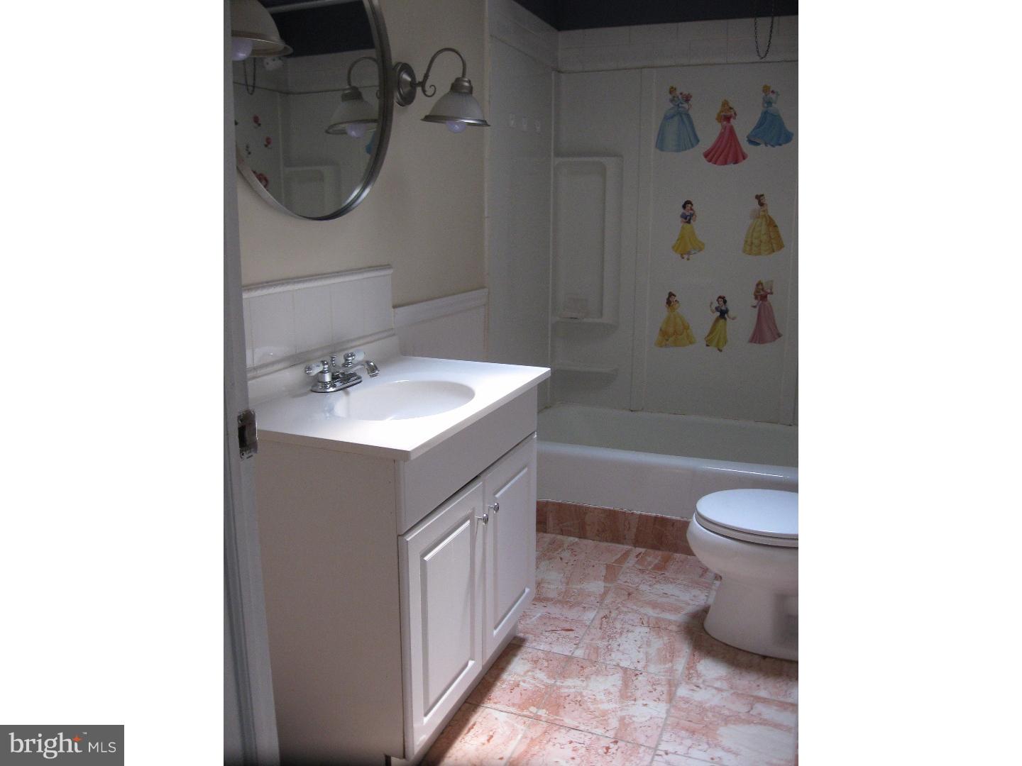 5560 Miriam Road Philadelphia, PA 19124 - Photo 14 of 24 Gallery Image 14