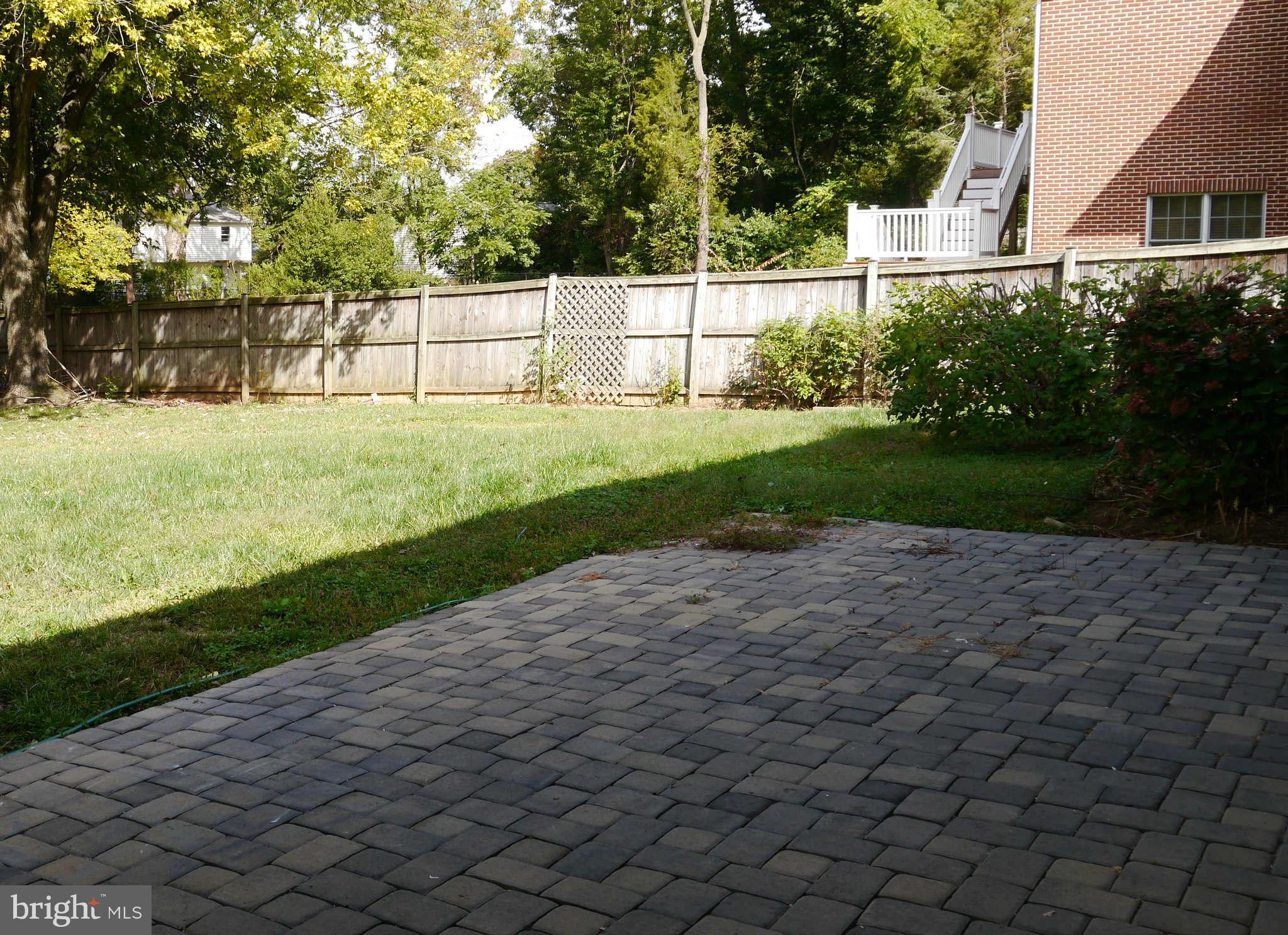 18428 Kingshill Road Germantown, MD 20874 - Photo 27 of 30 Exterior (Rear)