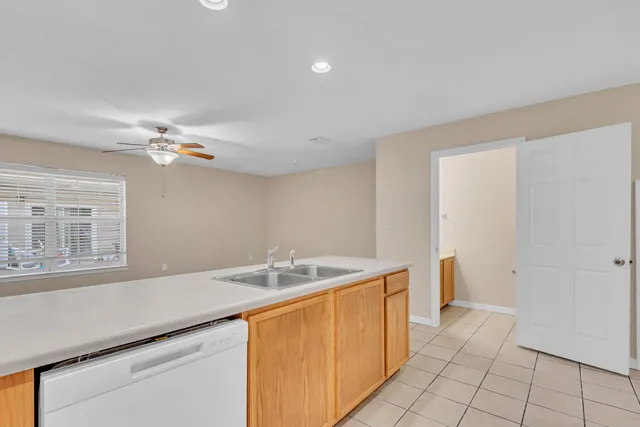 $2,100 | 36 Wright Parkway Northwest, Unit A, Fort Walton Beach, FL 32548