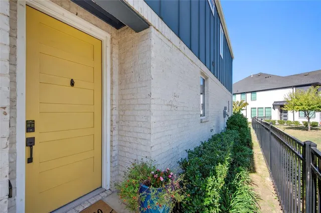 $309,900 | 7696 Resting Mews Lane, North Richland Hills, TX 76182