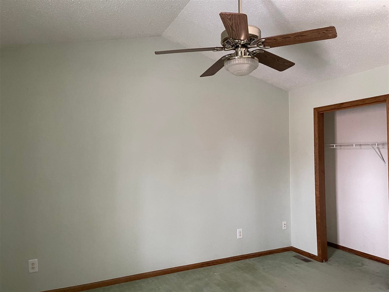 80 Washington Street Riverside, IA 52327 - Photo 14 of 36 Gallery Image 14