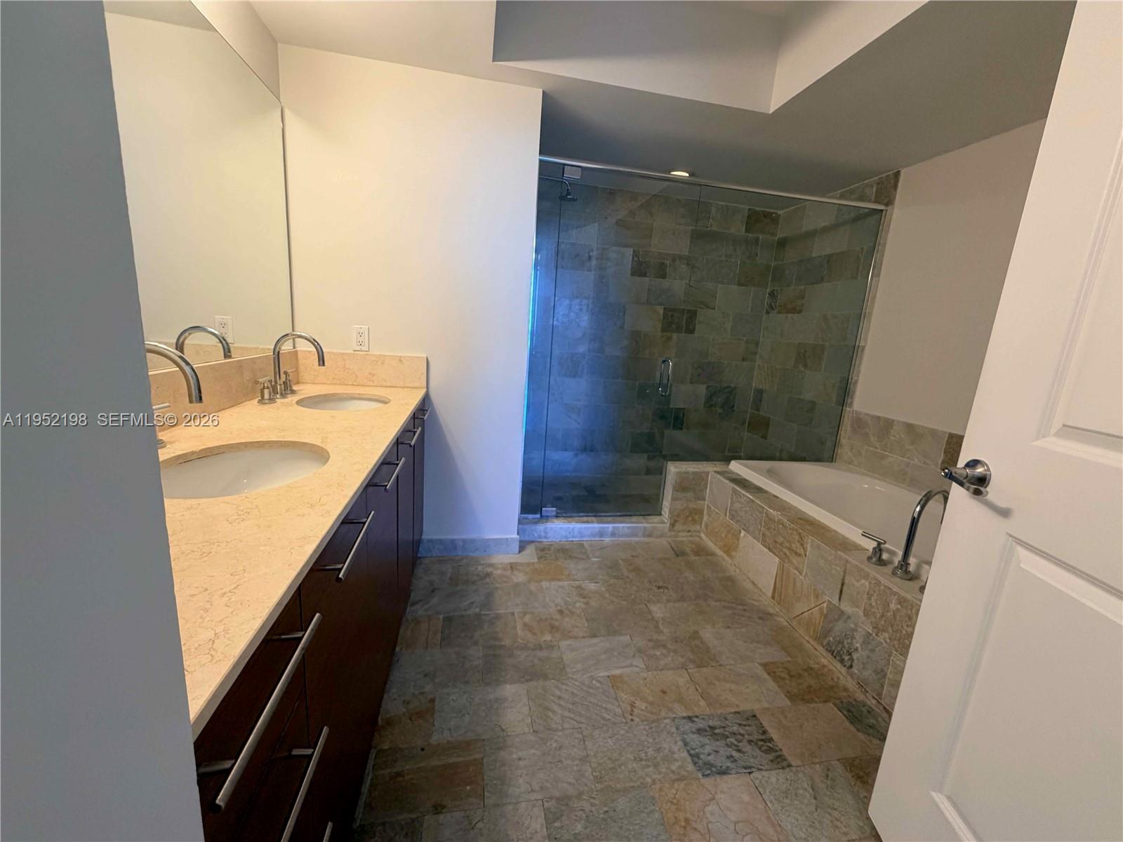 2641 North Flamingo Road, Unit 1705N Sunrise, FL 33323 - Photo 16 of 39