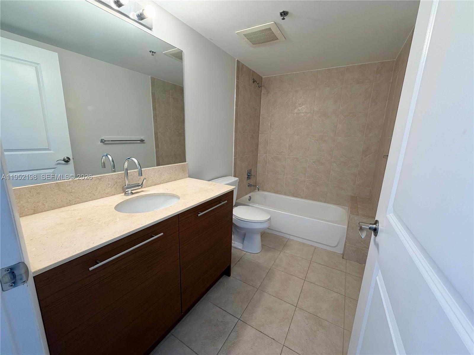 2641 North Flamingo Road, Unit 1705N Sunrise, FL 33323 - Photo 24 of 39