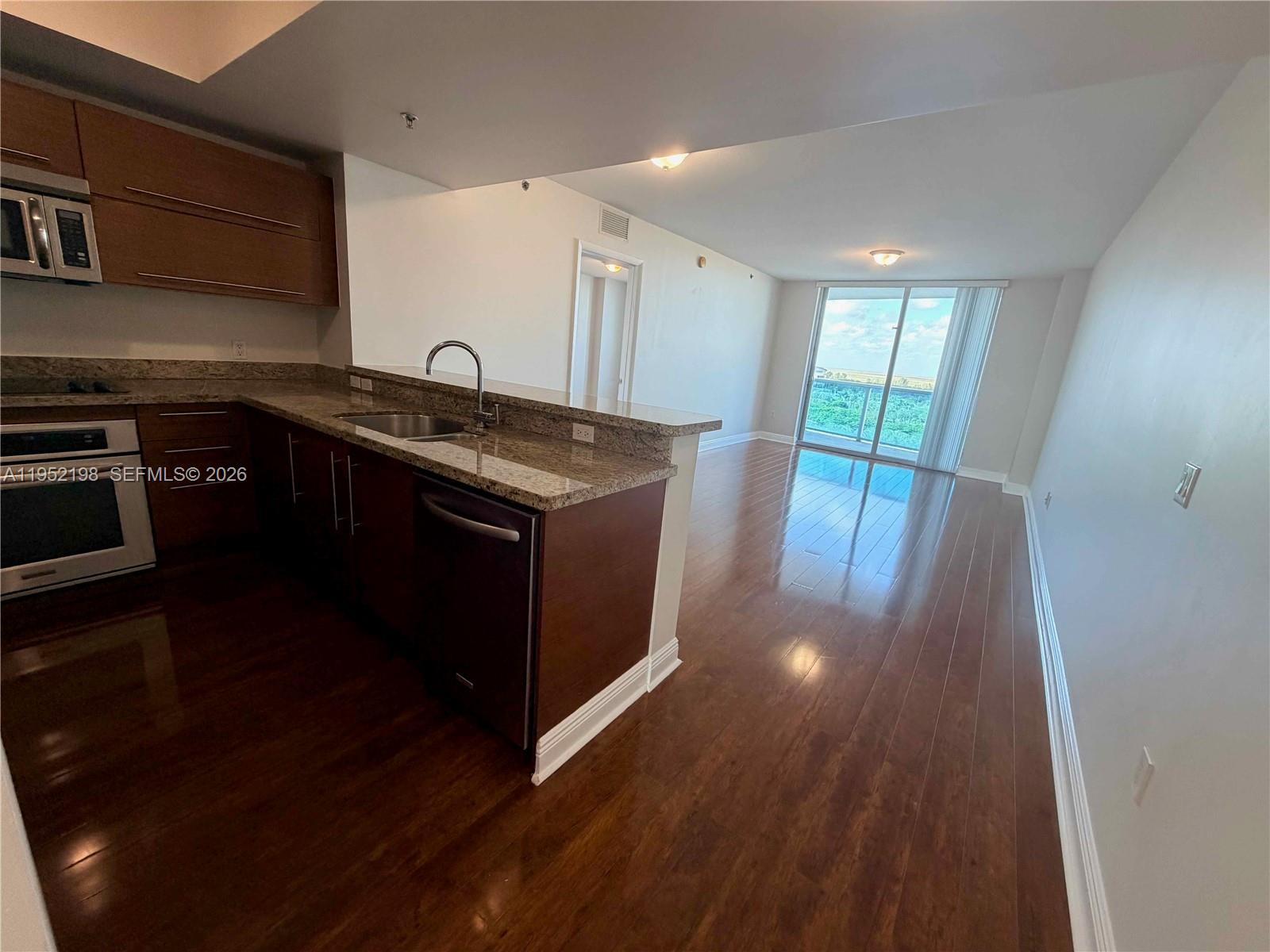 2641 North Flamingo Road, Unit 1705N Sunrise, FL 33323 - Photo 6 of 39