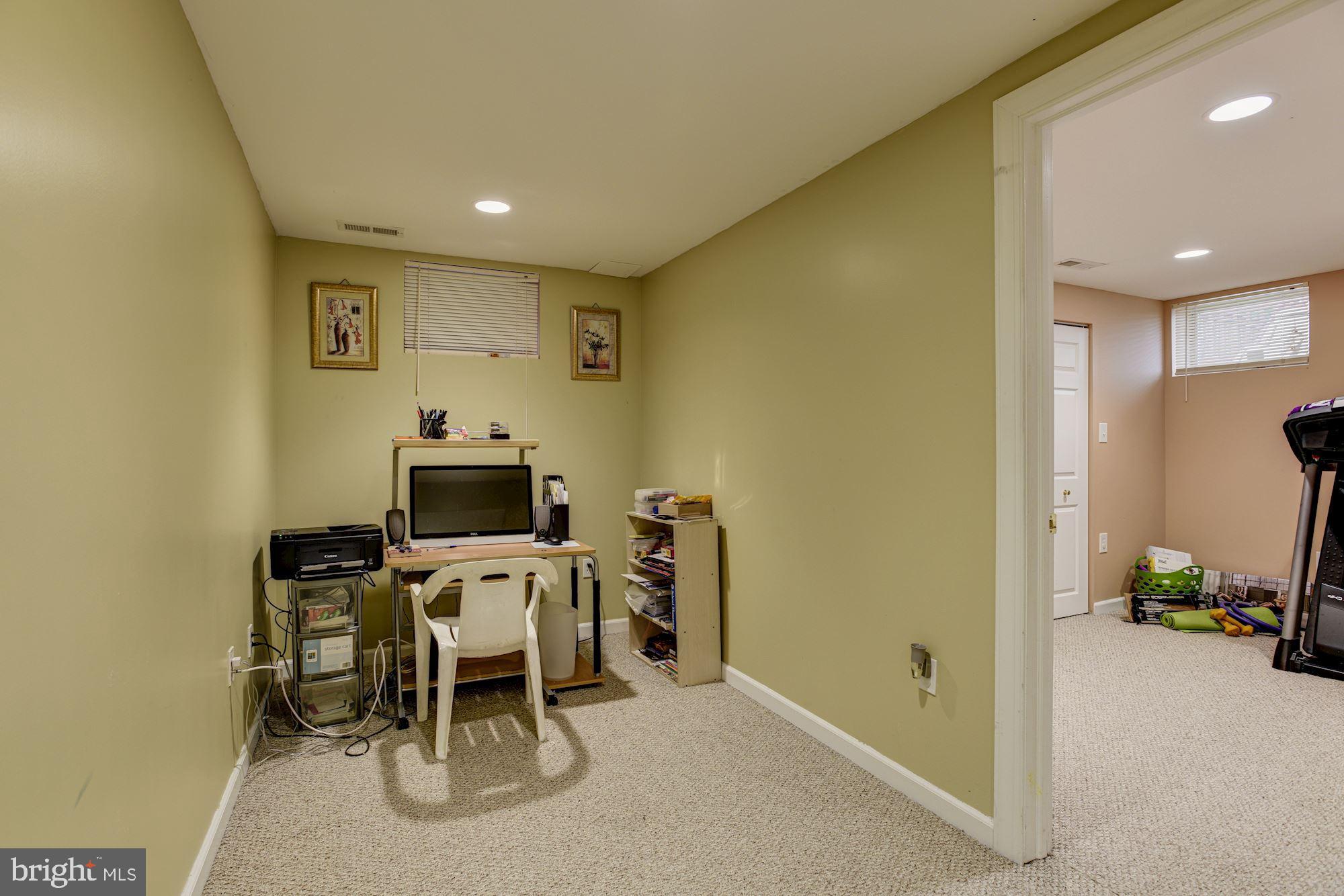 4823 Hawksbury Road Baltimore, MD 21208 - Photo 23 of 31 Office