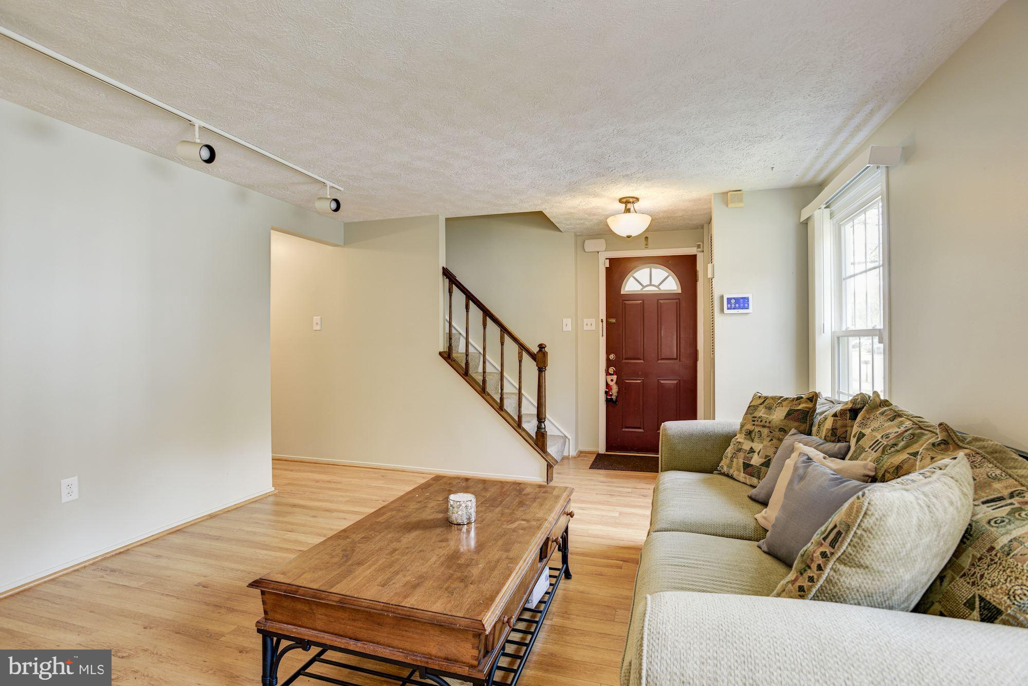 4823 Hawksbury Road Baltimore, MD 21208 - Photo 6 of 31 Living Room