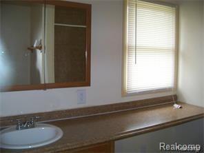 51525 Shelby Road Utica, MI 48316 - Photo 25 of 46 215032659_23.jpg