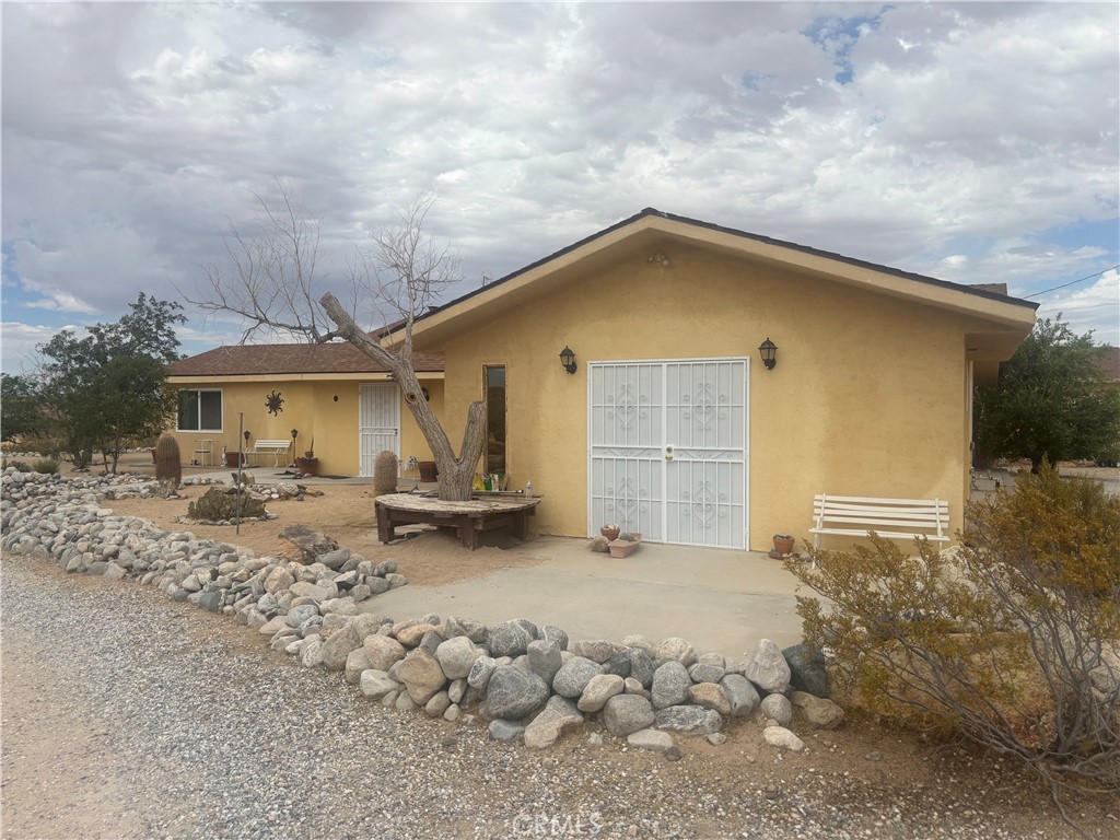 3255 Sunset Road Joshua Tree, CA 92252 - Photo 3 of 26
