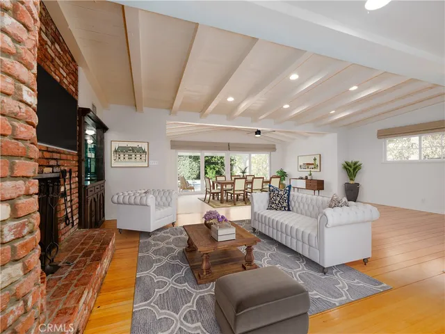 $7,000 | 4539 Hayvenhurst Avenue, Encino, CA 91436