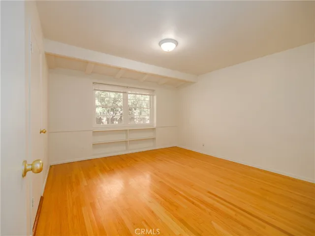 $7,000 | 4539 Hayvenhurst Avenue, Encino, CA 91436