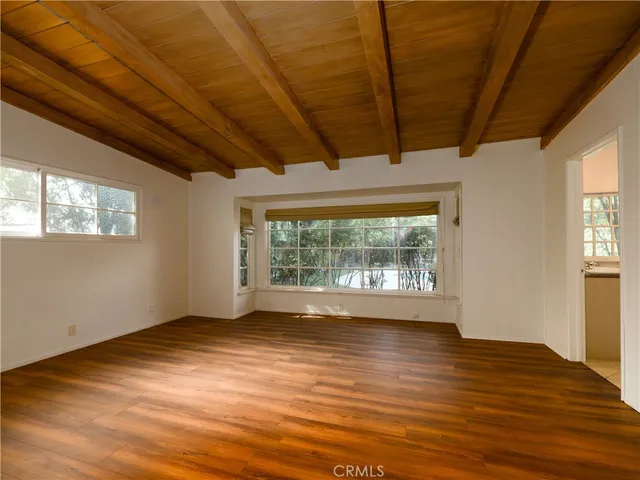 $7,000 | 4539 Hayvenhurst Avenue, Encino, CA 91436