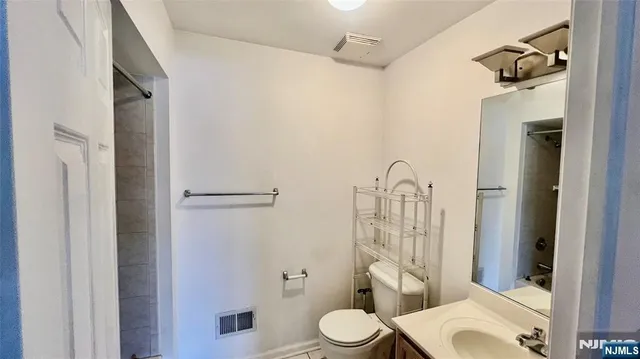 $476,200 | 11 Fairchild Lane, Unit 11, Wantage, NJ 07461