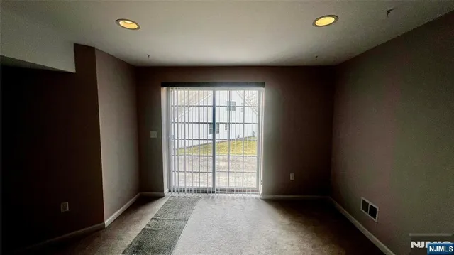 $476,200 | 11 Fairchild Lane, Unit 11, Wantage, NJ 07461