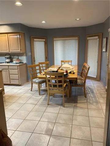 $430,000 | 3105 Northeast 70th Street, Gladstone, MO 64119